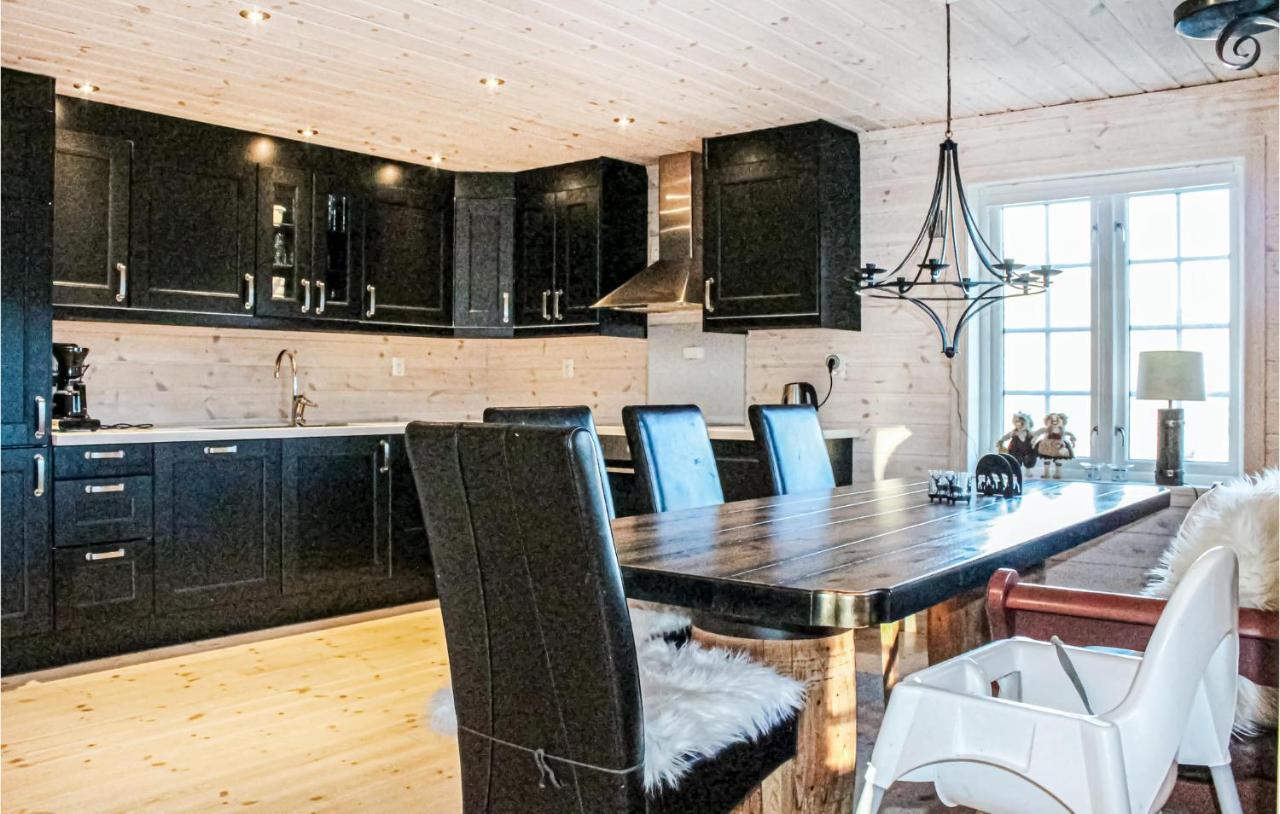 5 Bedroom Nice Home In Matredal Exterior photo